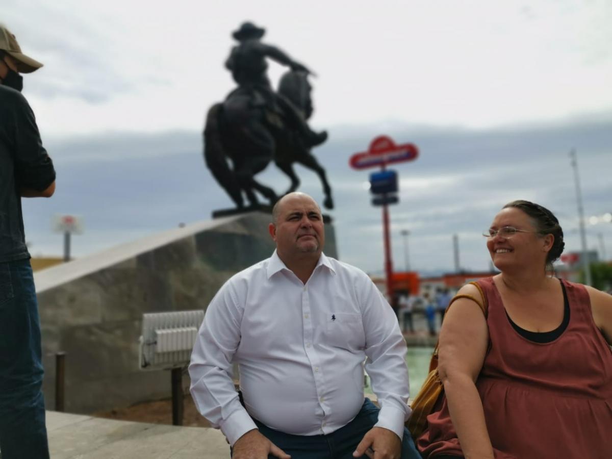 Pedirán los LeBarón destitución de Corral en marcha
