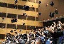 SE-GRADUAN-ALUMNOS-DE-LA-UPCH