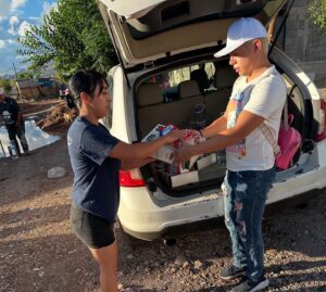 Colectivo “Mi Causa La Tuya” entrega garrafones de agua potable a vecinos de la Colonia Nuevo Triunfo 1 Imagen de WhatsApp 2025 07 02 a las 06.40.11 0e42c43b CAFE CIUDADANO