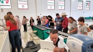 Apoya PRI Estatal a más de 3 mil personas con acceso a lentes de bajo costo 1 PHOTO 2025 07 01 10 24 35 CAFE CIUDADANO