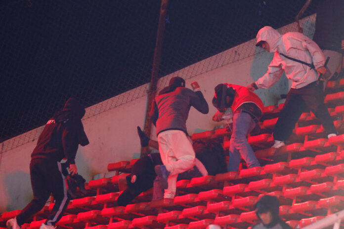 Cancelado el partido en Avellaneda por violencia que deja unos 10 heridos
