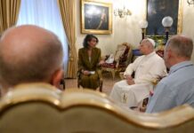 Se reúne el Papa León con víctimas de abusos sexuales de la iglesia en Madrid