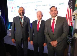 Participa Cruz Pérez Cuéllar en encuentro binacional sobre el futuro de las ciudades fronterizas