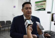 Acusa Alfredo Chávez a Zoé Robledo de colapsar el sistema del IMSS